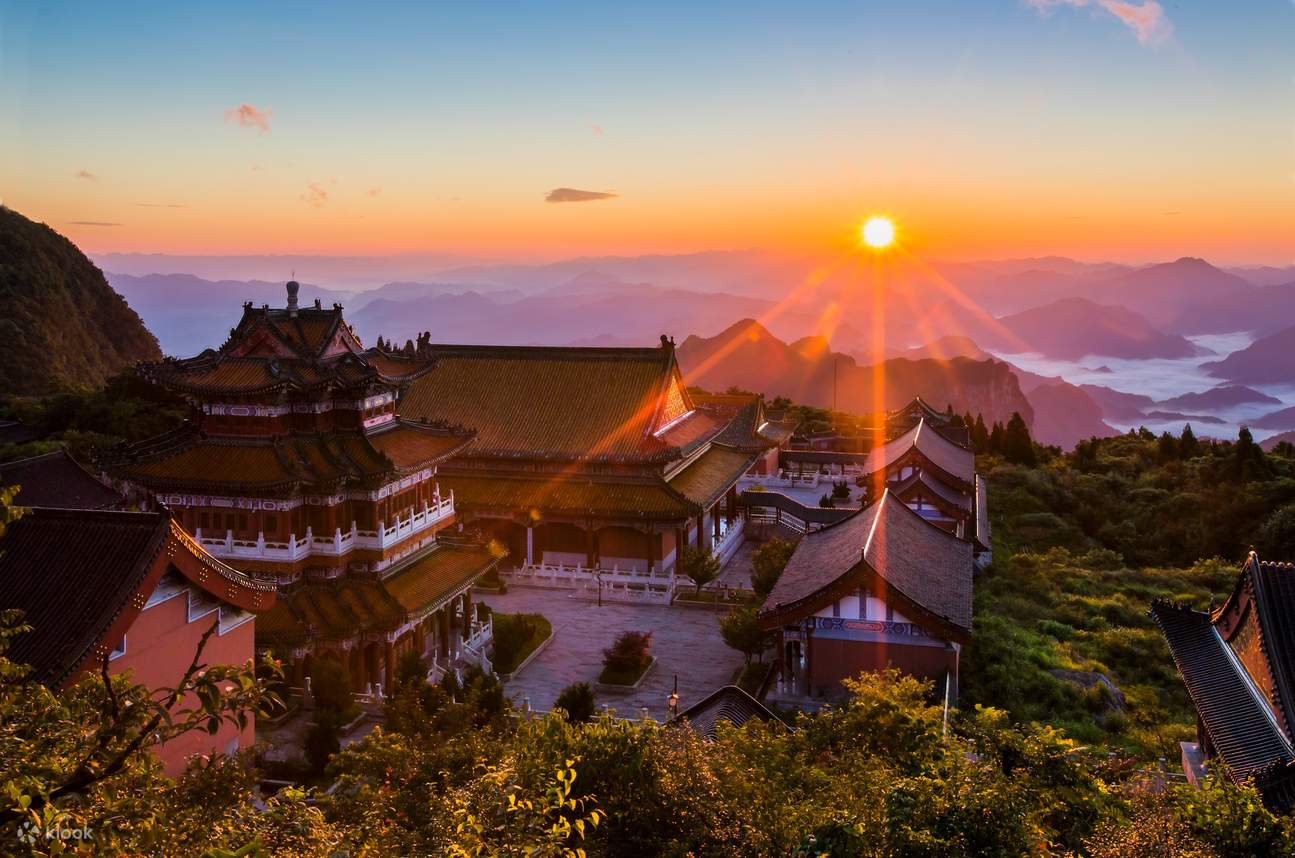 張家界市区～大峡谷ガラス橋間の貸切往復送迎